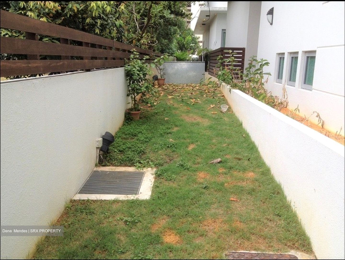 Meyer Road (D15), Terrace #581363901
